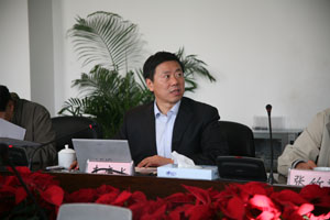 李廉水校长介绍课题情况